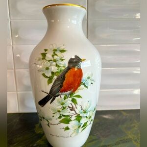 Vintage Roger Tory Peterson flower vase, Robin vase artist signed